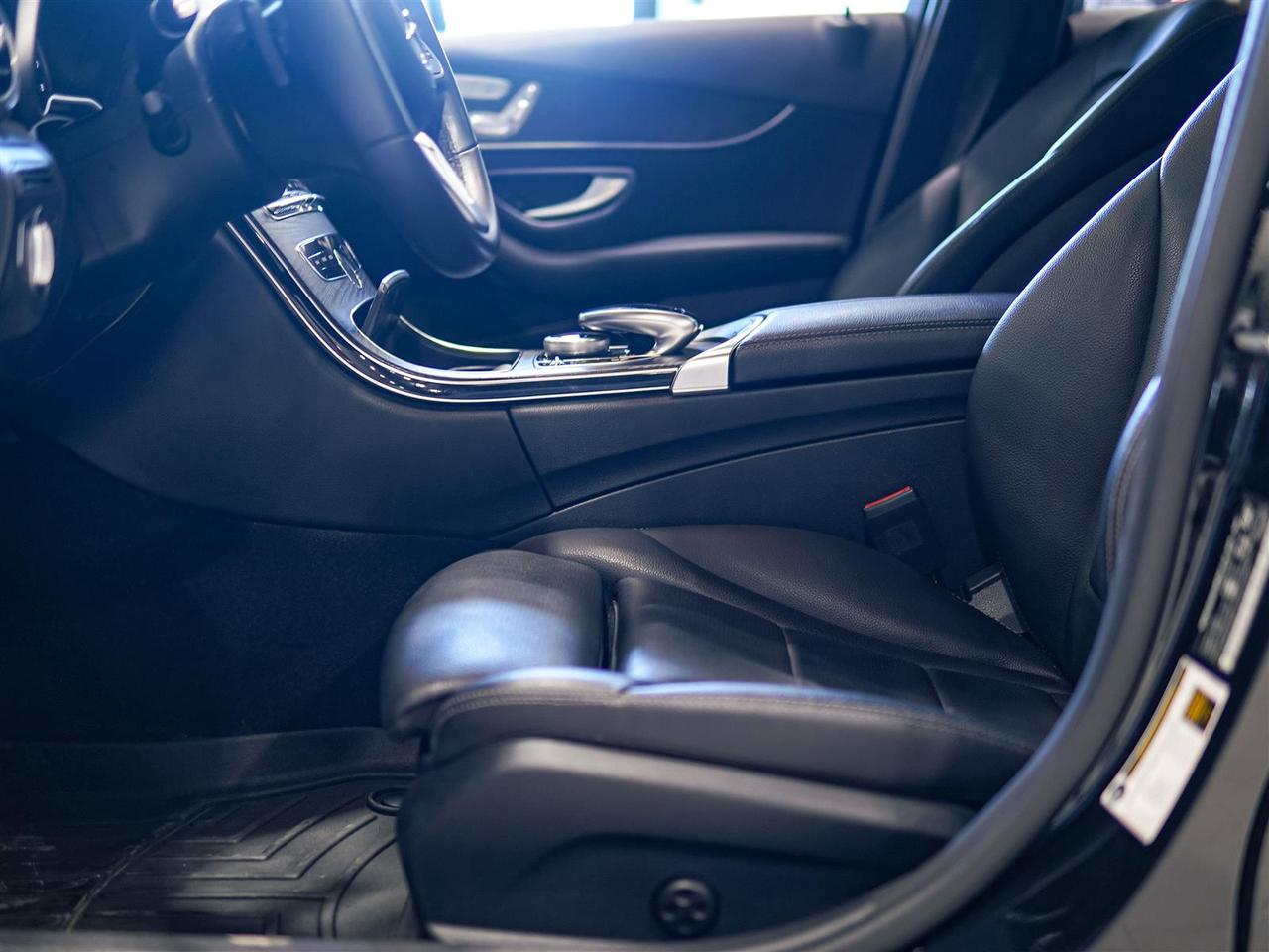 2020 Mercedes-Benz C 300 4MATIC | AMG | NO ACCIDENTS | NAV | SUNROOF Photo