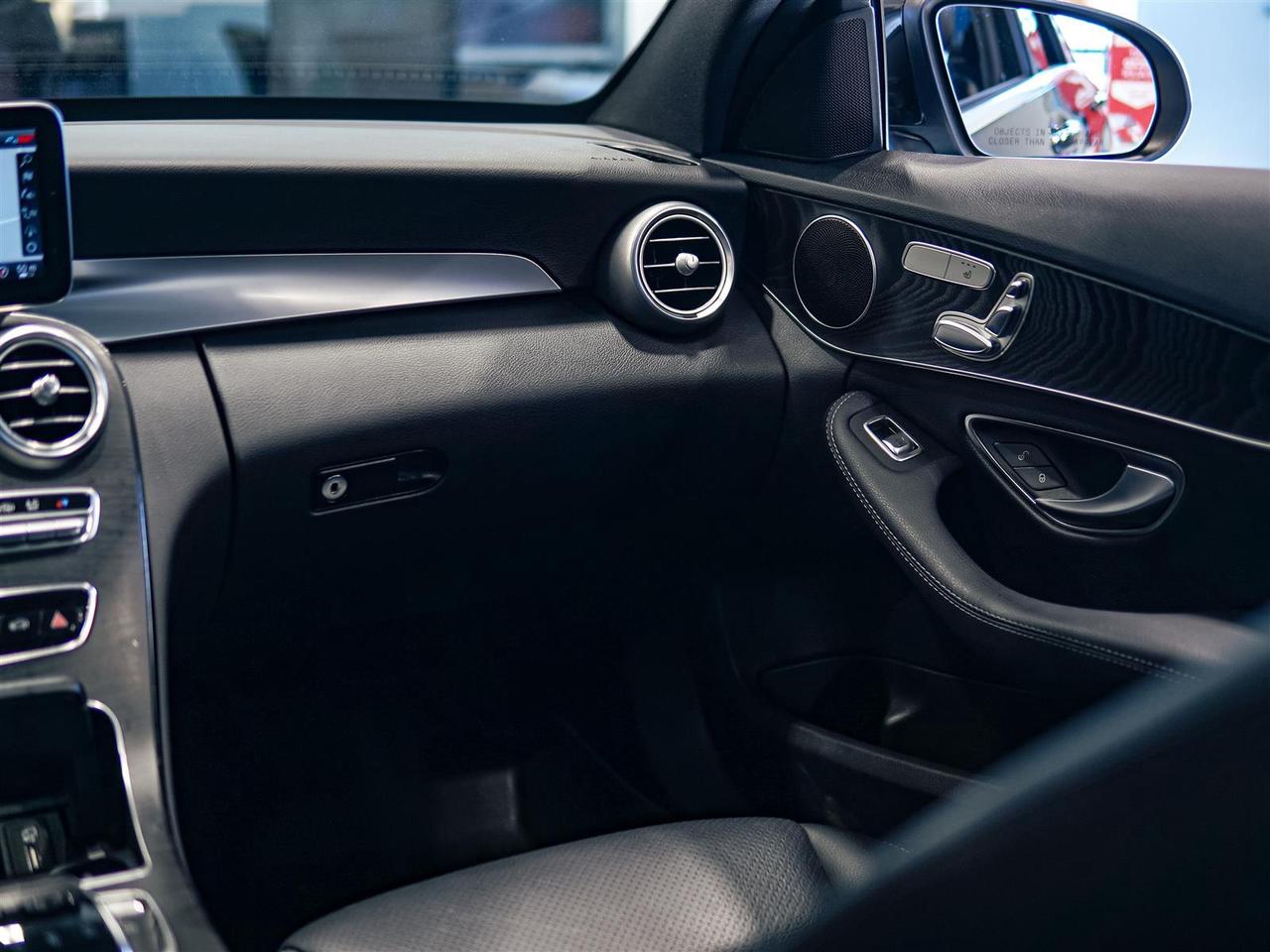 2020 Mercedes-Benz C 300 4MATIC | AMG | NO ACCIDENTS | NAV | SUNROOF Photo