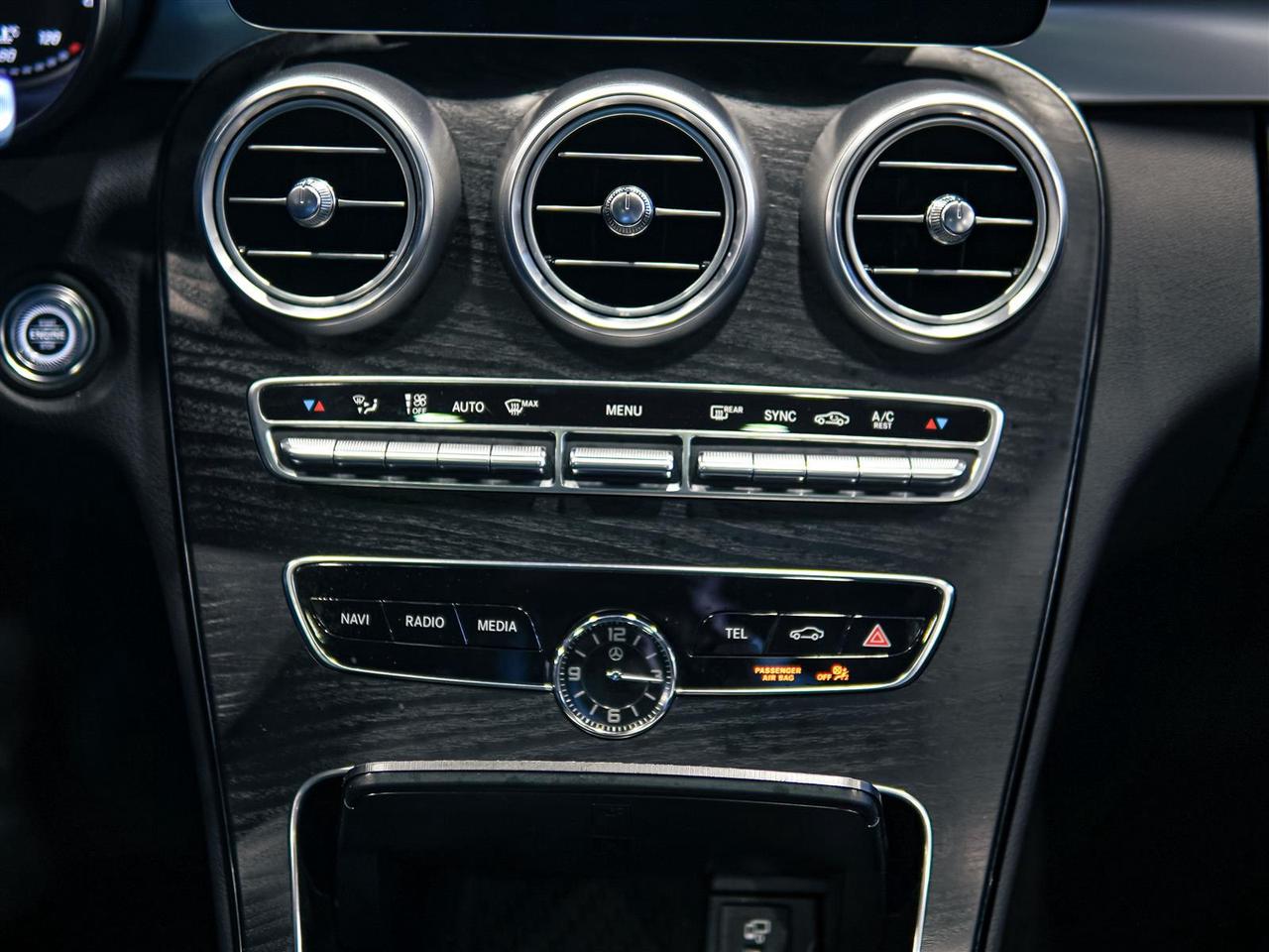 2020 Mercedes-Benz C 300 4MATIC | AMG | NO ACCIDENTS | NAV | SUNROOF Photo