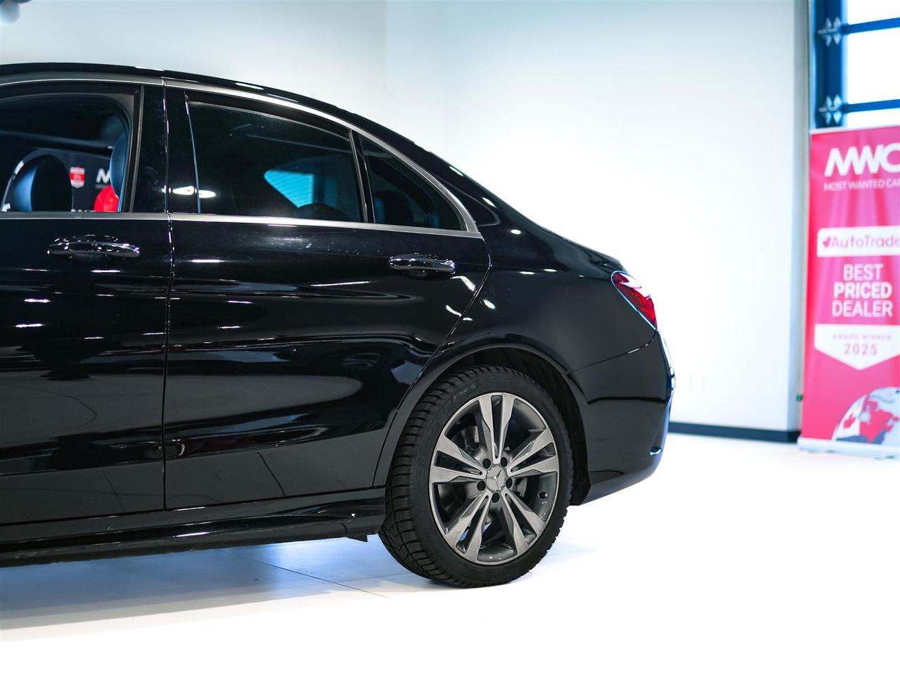 2020 Mercedes-Benz C 300 4MATIC | AMG | NO ACCIDENTS | NAV | SUNROOF Photo