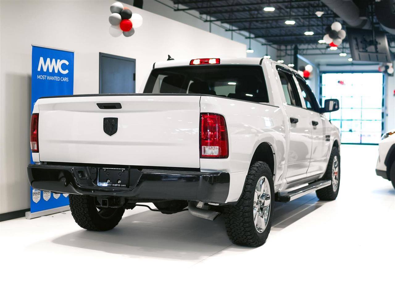 2021 RAM 1500 Classic CREW CAB | 4X4 | SXT PKG | SUB ZERO PKG | CONV PKG Photo