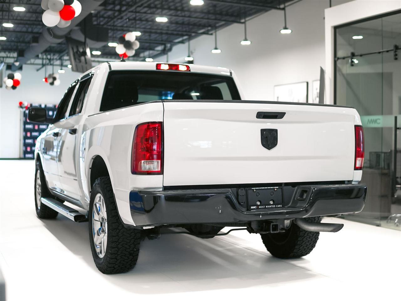 2021 RAM 1500 Classic CREW CAB | 4X4 | SXT PKG | SUB ZERO PKG | CONV PKG Photo