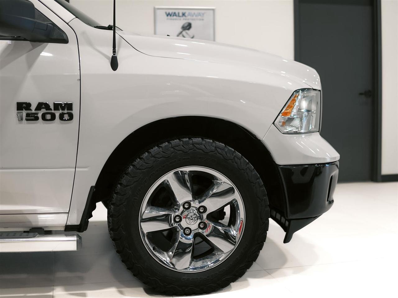2021 RAM 1500 Classic CREW CAB | 4X4 | SXT PKG | SUB ZERO PKG | CONV PKG Photo