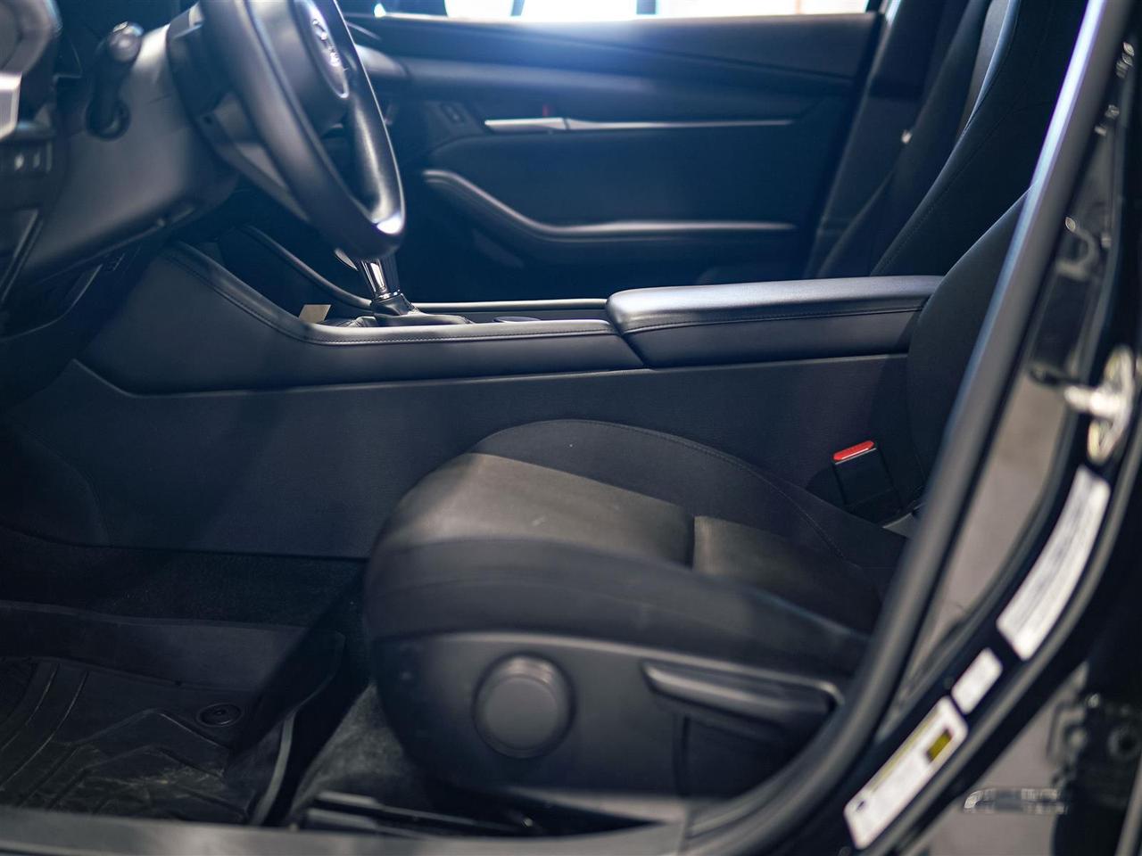 2025 Mazda MAZDA3 Sport GX | NO ACCIDENTS | ONE OWNER Photo