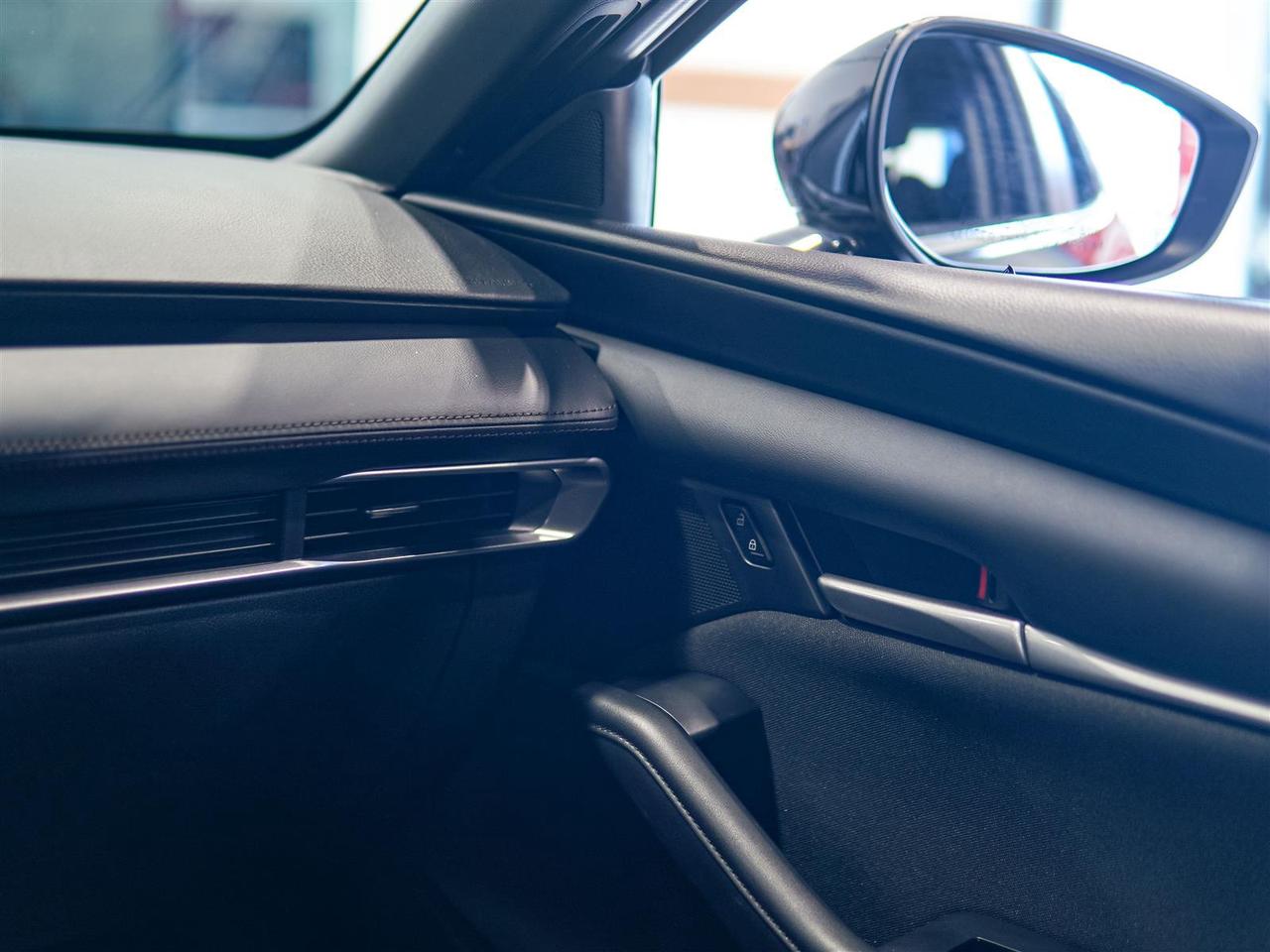 2025 Mazda MAZDA3 Sport GX | NO ACCIDENTS | ONE OWNER Photo