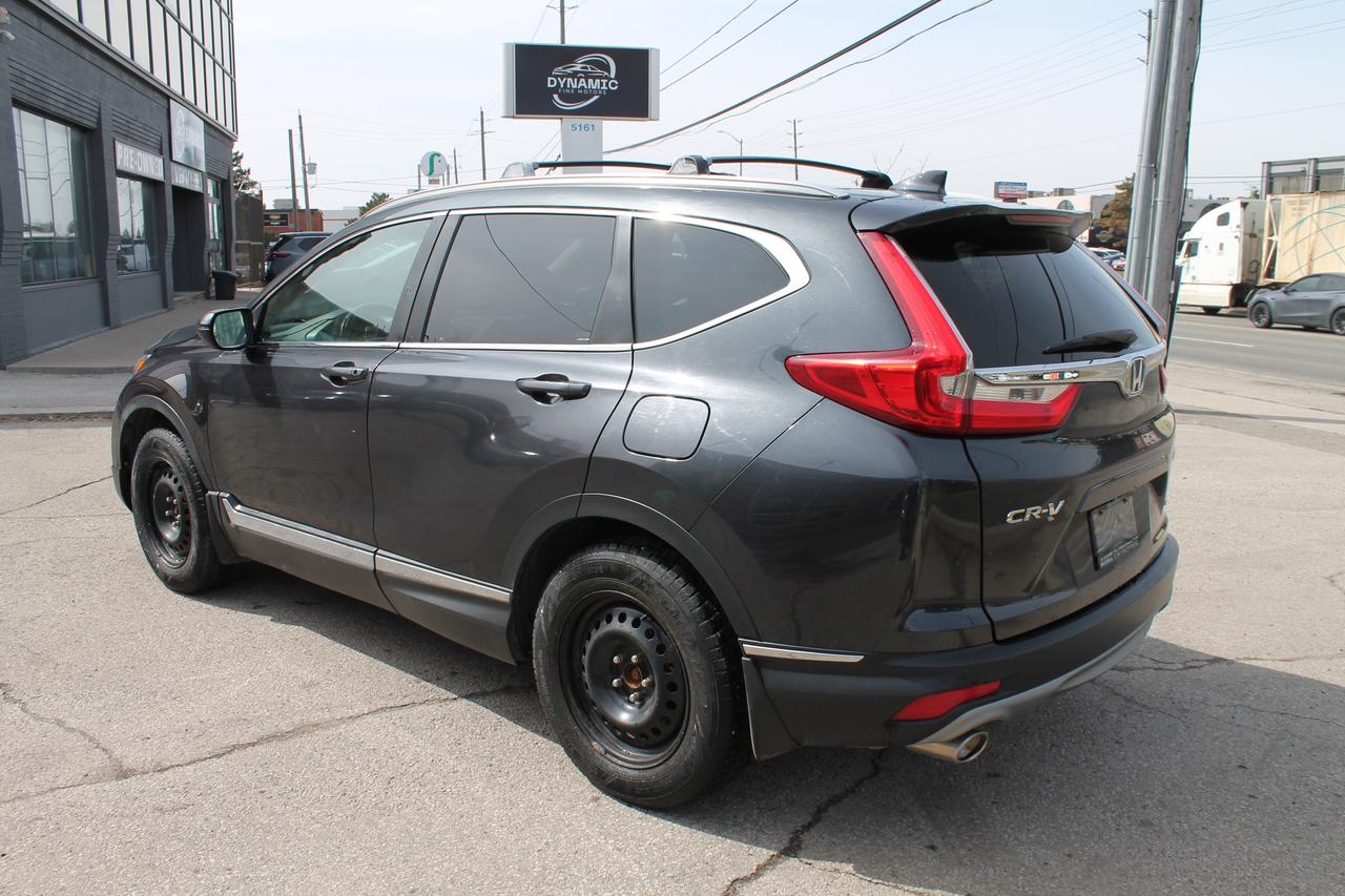 2019 Honda CR-V Touring Photo