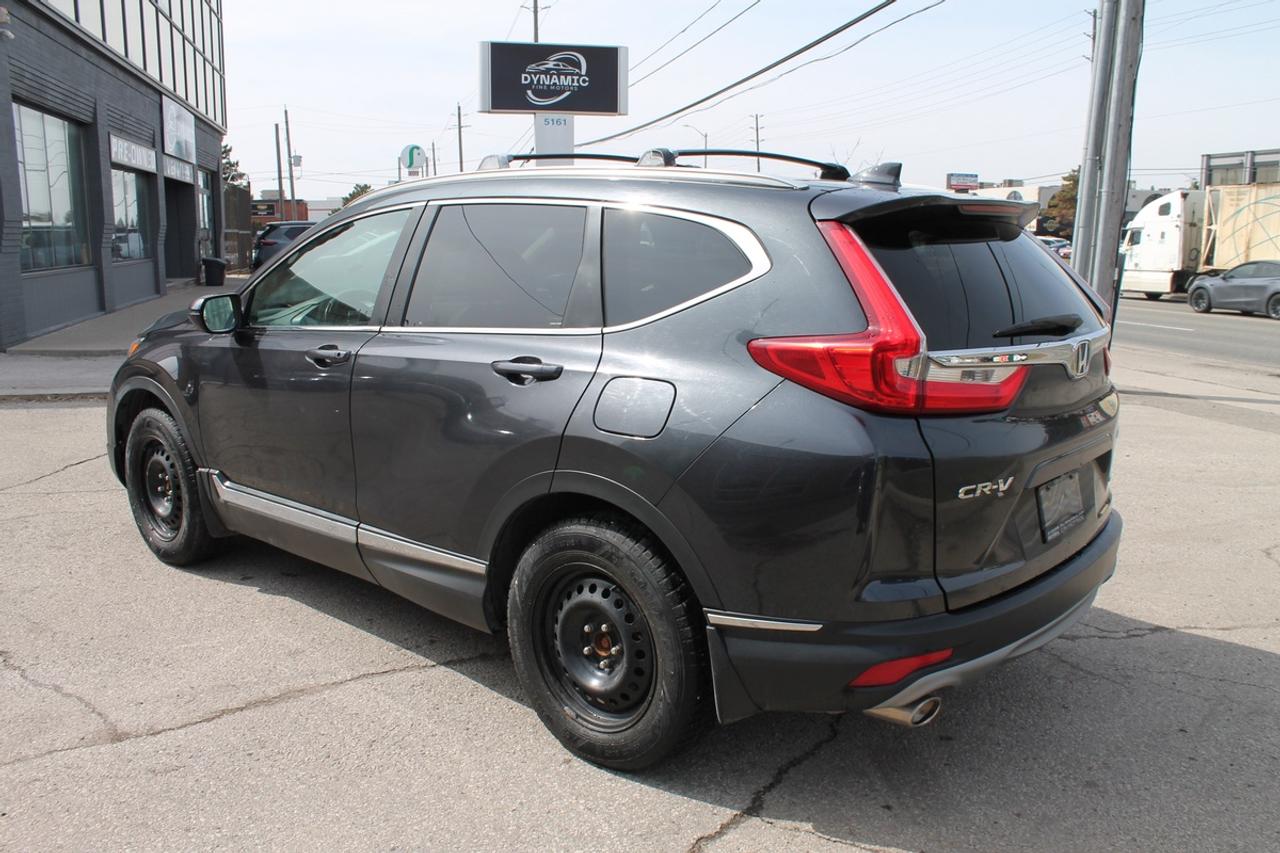 2019 Honda CR-V Touring Photo