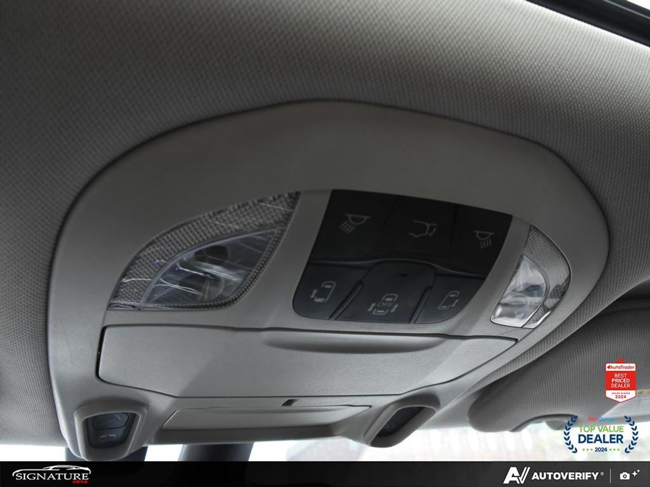 2017 Chrysler Pacifica Limited No Accident 360 Cam Leather Panoroof Photo