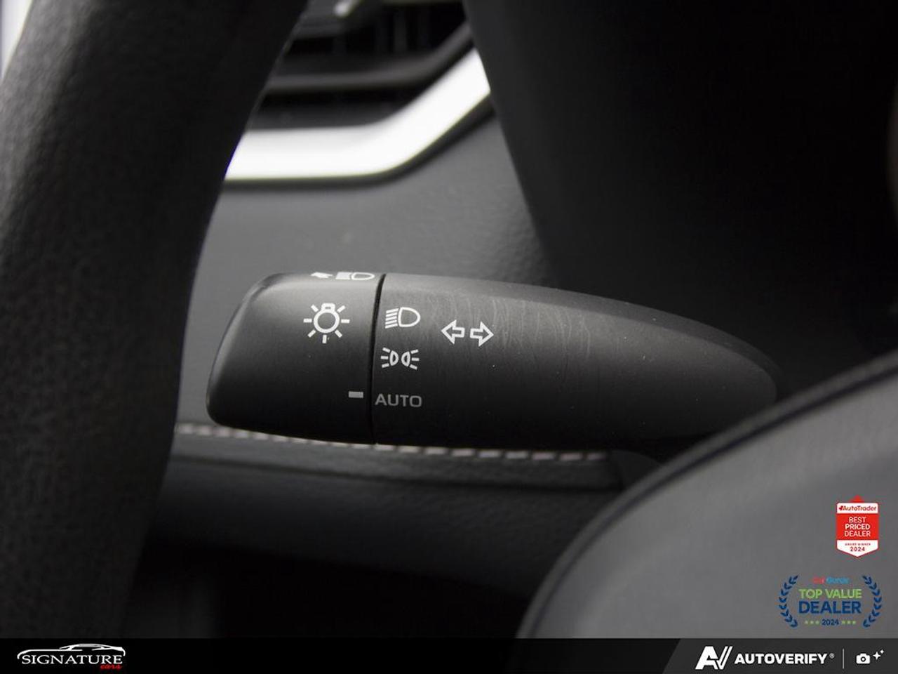 2025 Toyota RAV4 LE AWD  No Accident Carplay BSM Htd Seats Photo