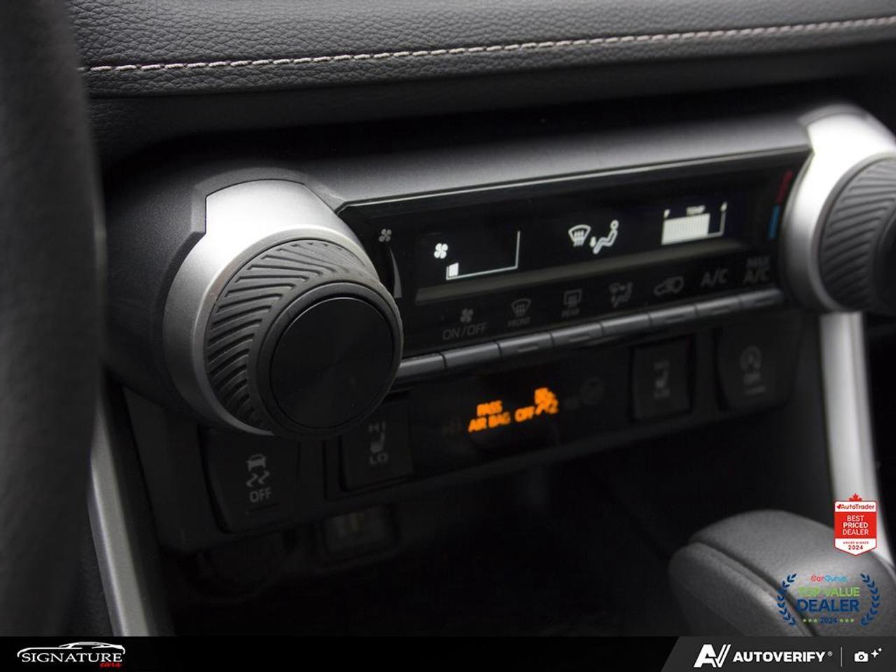2025 Toyota RAV4 LE AWD  No Accident Carplay BSM Htd Seats Photo