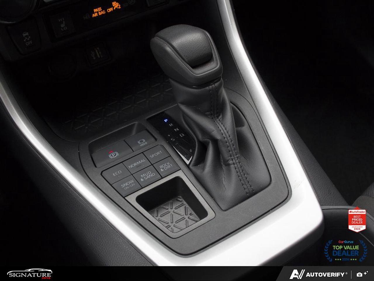 2025 Toyota RAV4 LE AWD  No Accident Carplay BSM Htd Seats Photo