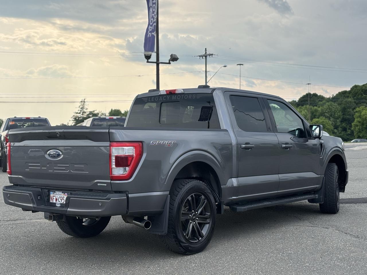 2021 Ford F-150  Photo3