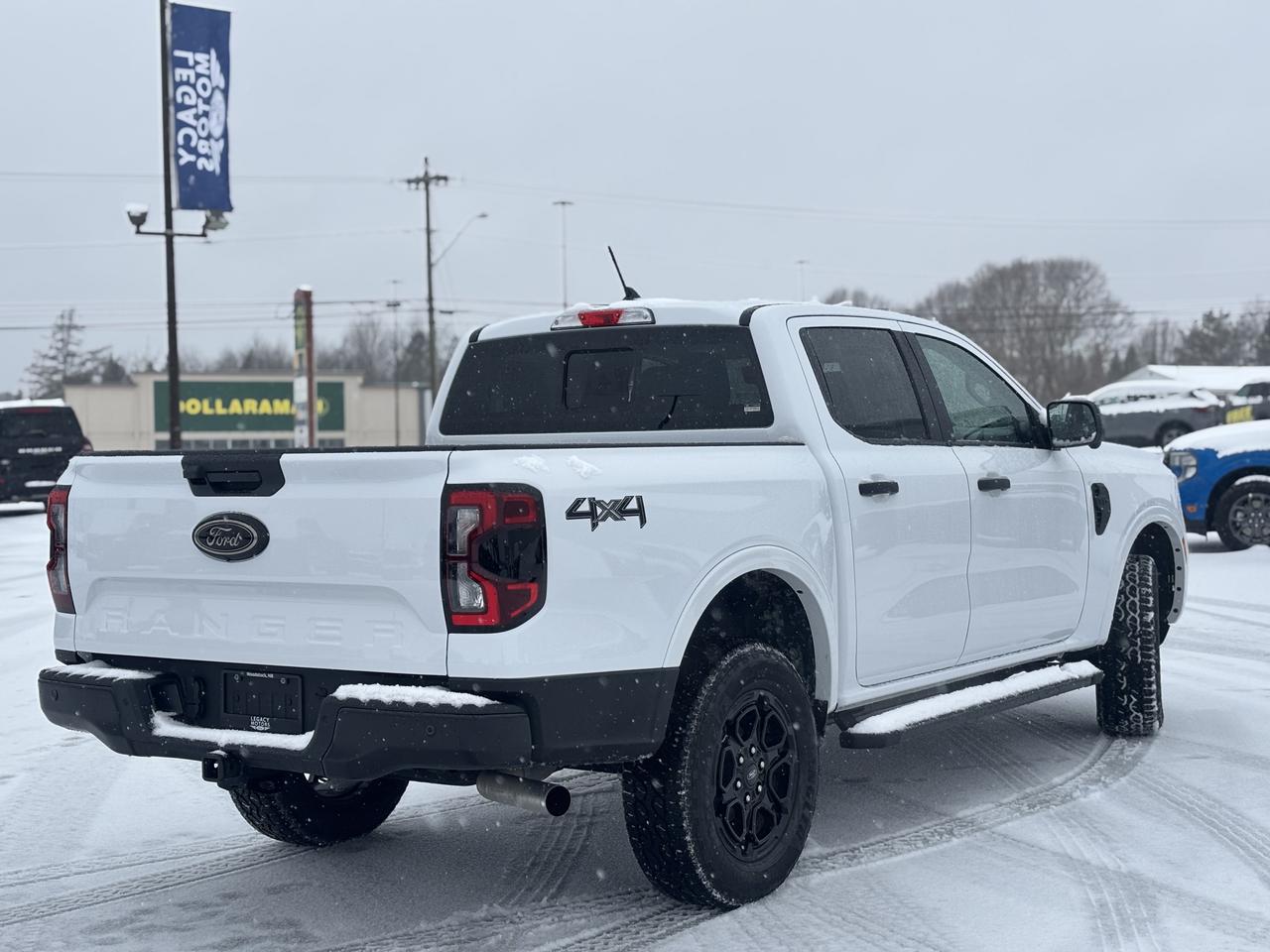 2026 Ford RANGER XLT 4WD SuperCrew 5' Box Photo3