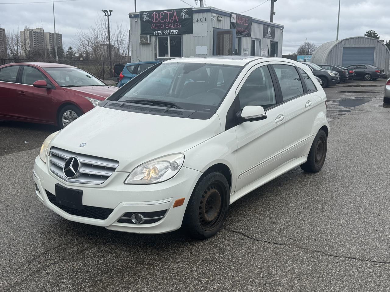 2011 Mercedes-Benz B-Class B 200 Turbo - Photo #1