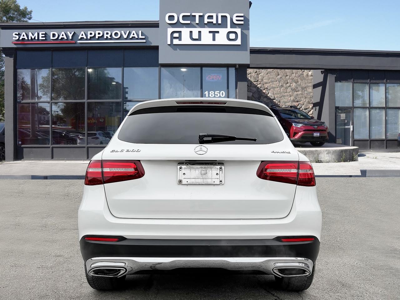 2019 Mercedes-Benz GLC GLC 300 4MATIC SUV Photo