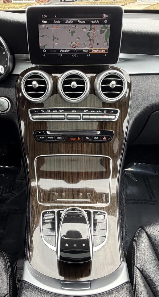 2019 Mercedes-Benz GLC GLC 300 4MATIC SUV Photo