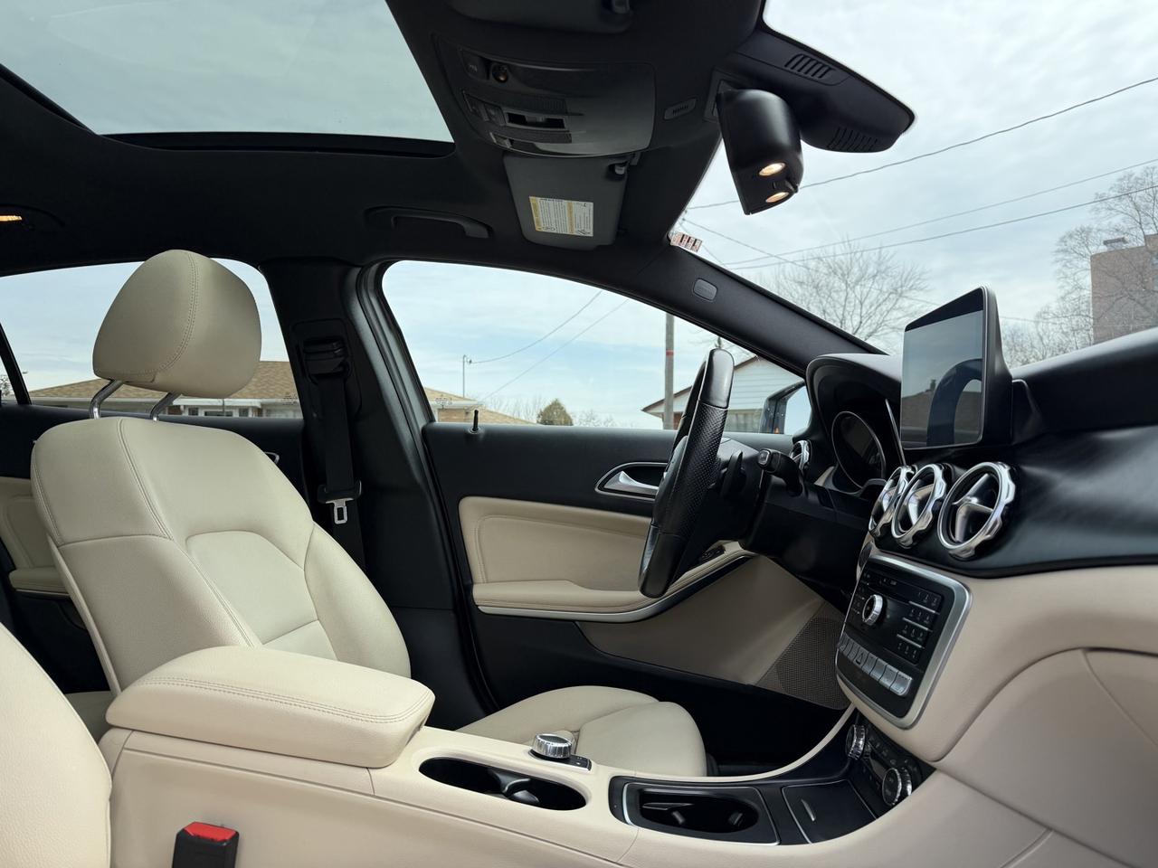 2019 Mercedes-Benz GLA GLA250 4MATIC Photo