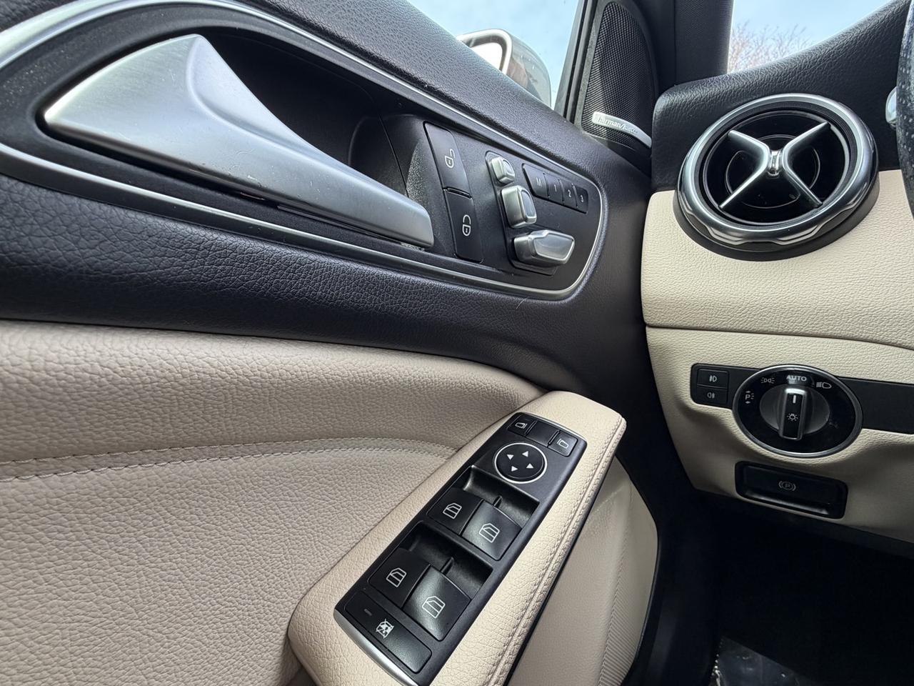 2019 Mercedes-Benz GLA GLA250 4MATIC Photo