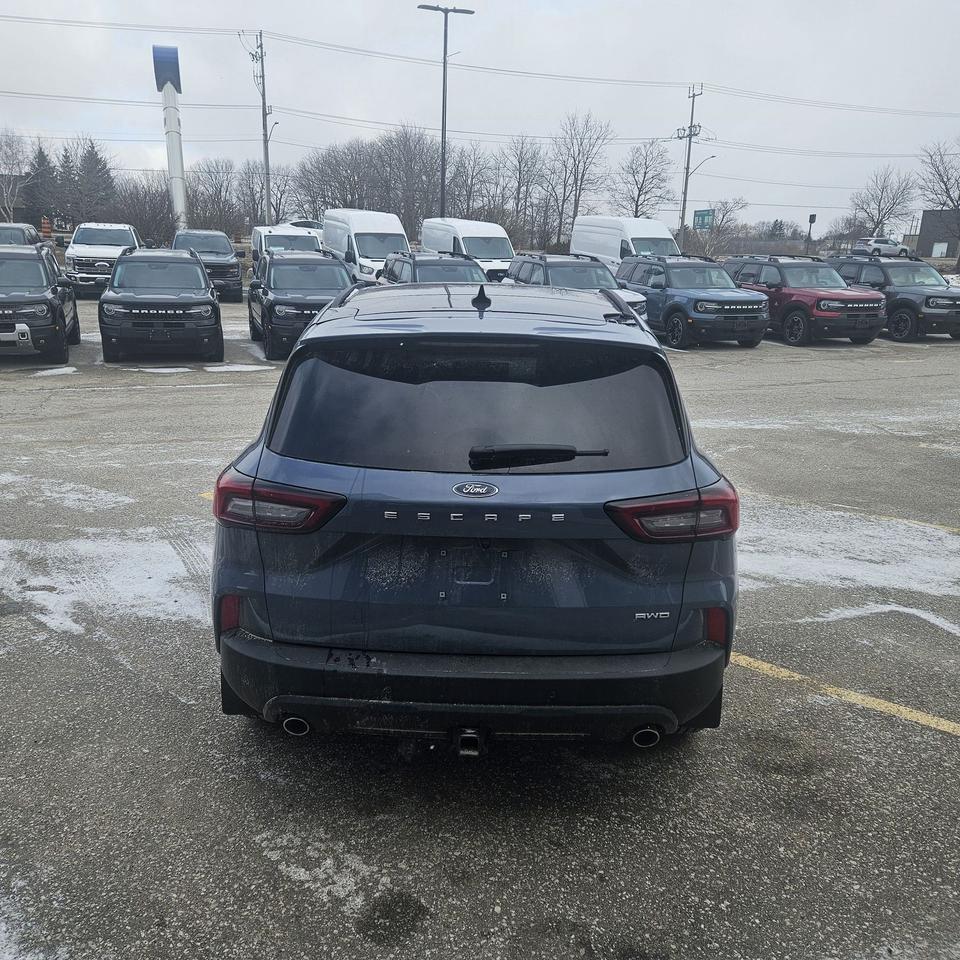 2025 Ford Escape AWD, 2L ECOBOOST, TECH PACK, PANO ROOF AND HITCH! Photo