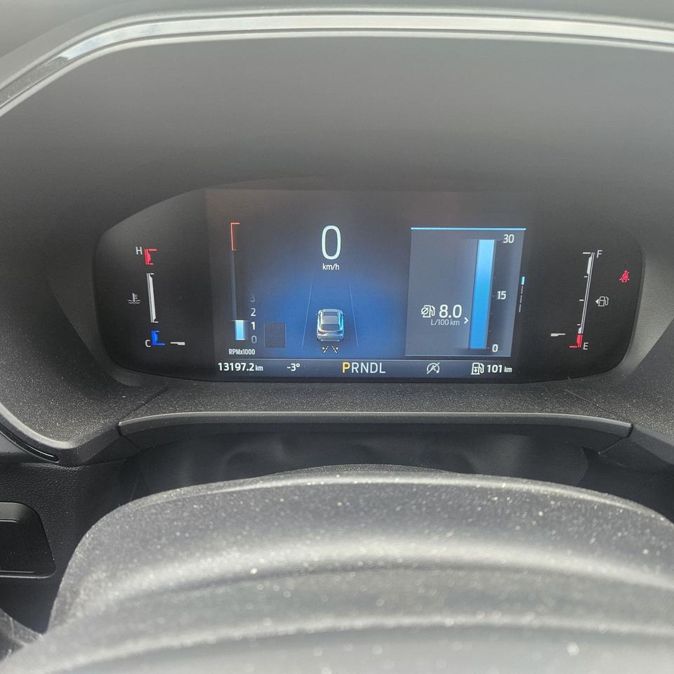 2025 Ford Escape AWD, 2L ECOBOOST, TECH PACK, PANO ROOF AND HITCH! Photo