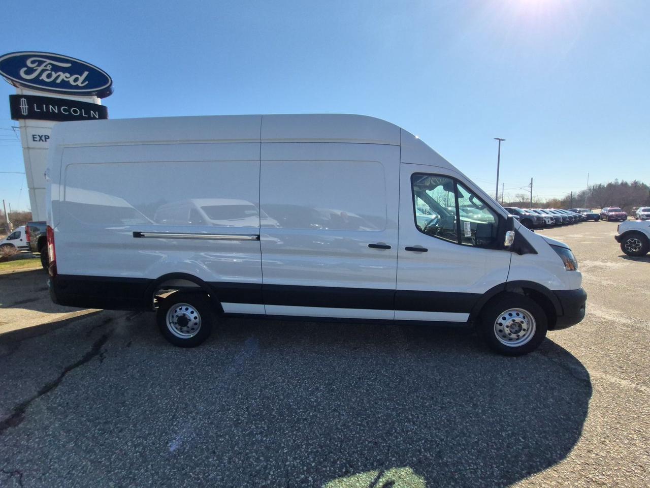 2026 Ford Transit CARGO VAN T-350 148 EL HIGH ROOF AWD Photo3