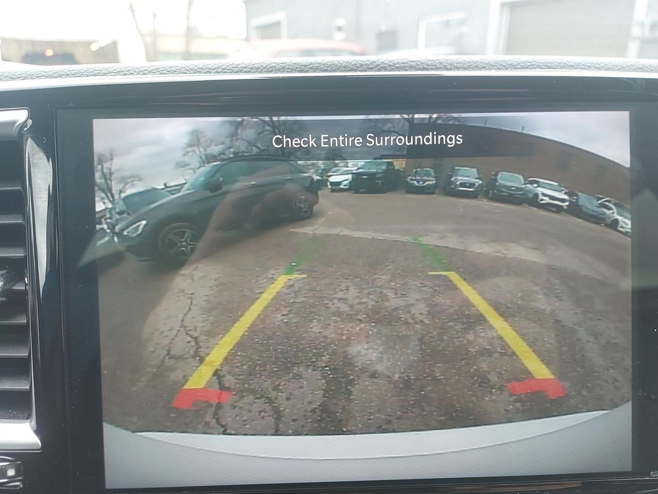 2023 Chrysler Pacifica Touring L Photo