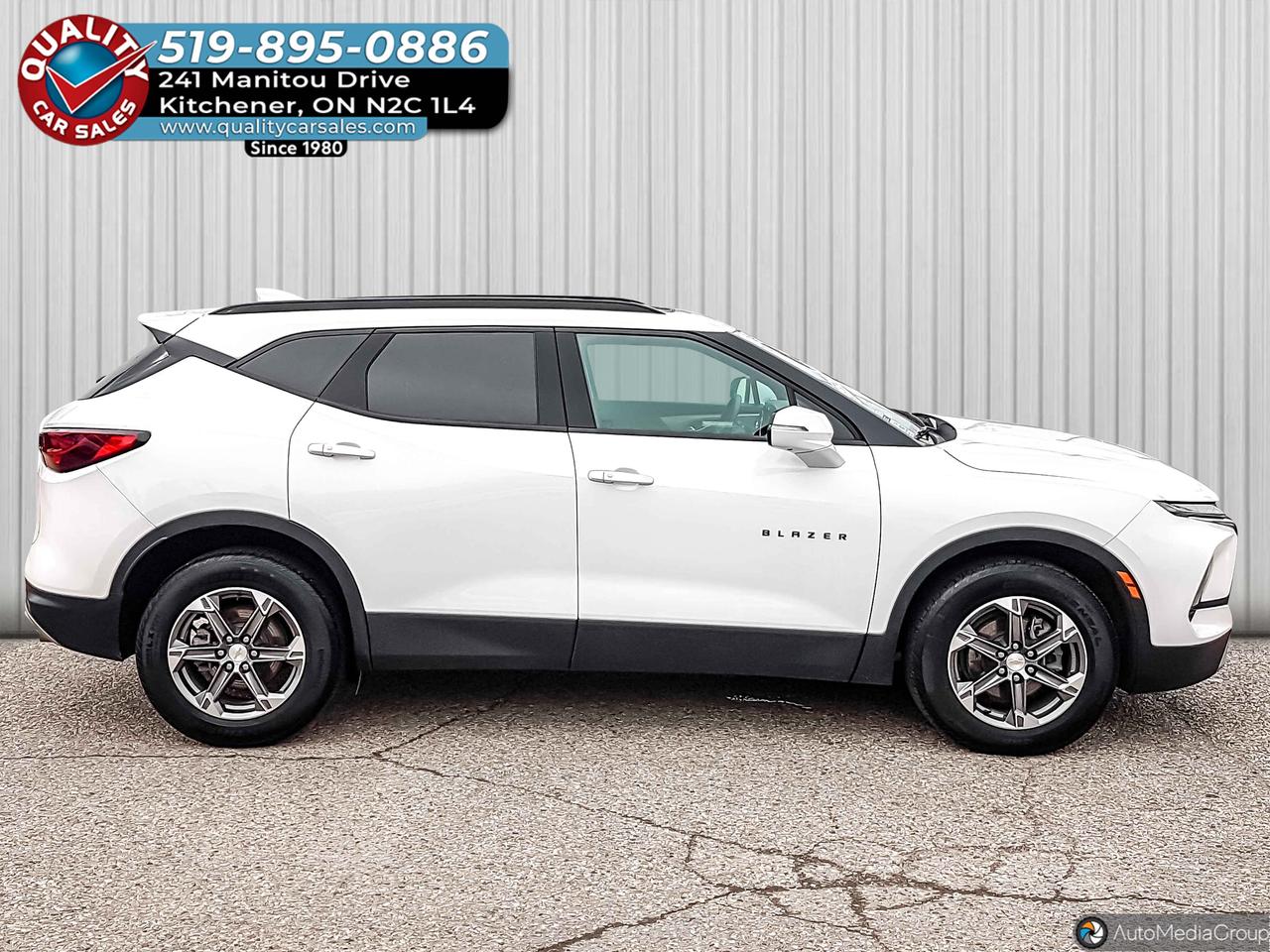 2023 Chevrolet Blazer LT V6 AWD *LEATHER-SUNROOF-NAVIGATION* Photo