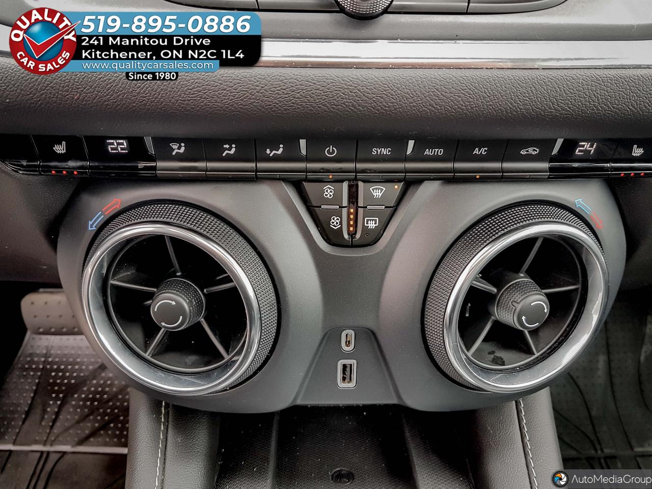 2023 Chevrolet Blazer LT V6 AWD *LEATHER-SUNROOF-NAVIGATION* Photo