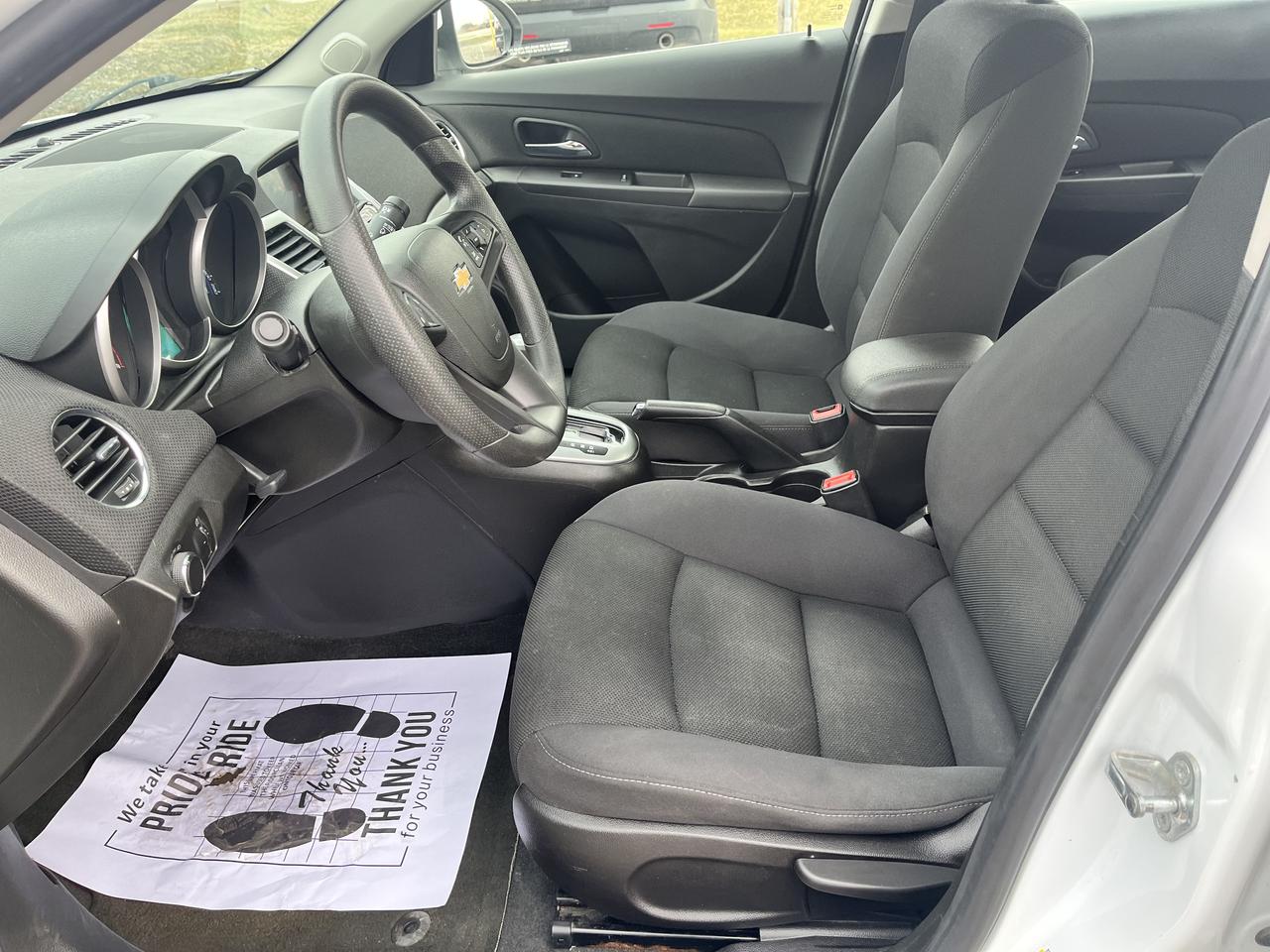 2016 Chevrolet Cruze LT Photo