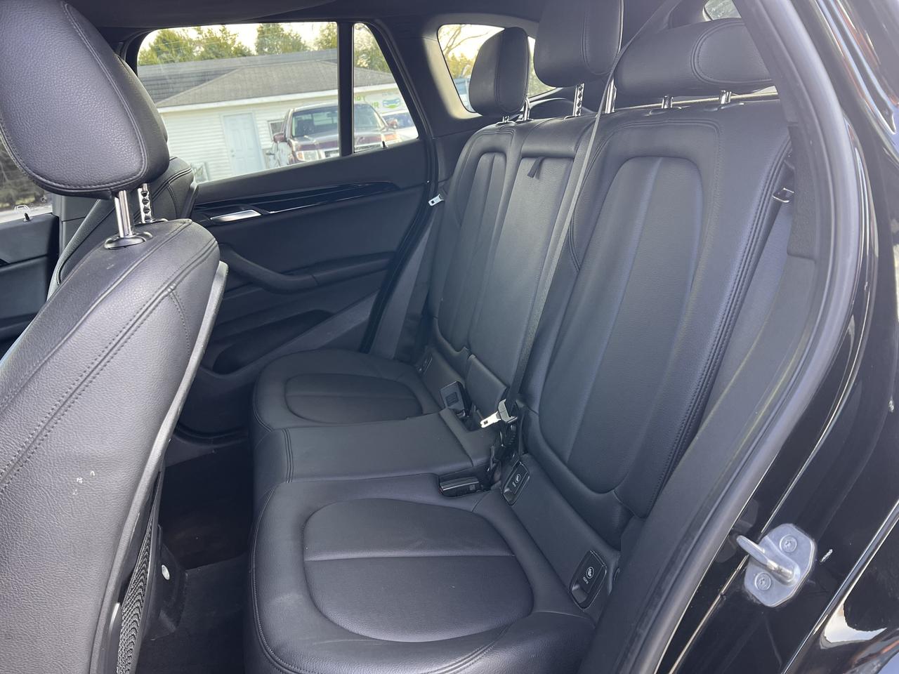 2016 BMW X1 xDrive28i Photo