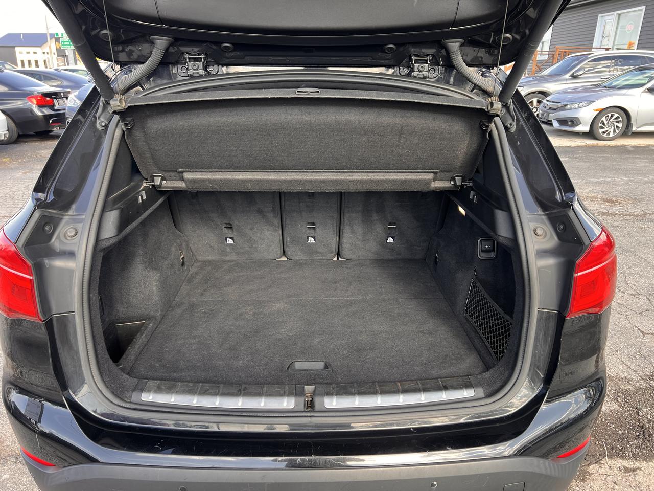 2016 BMW X1 xDrive28i Photo