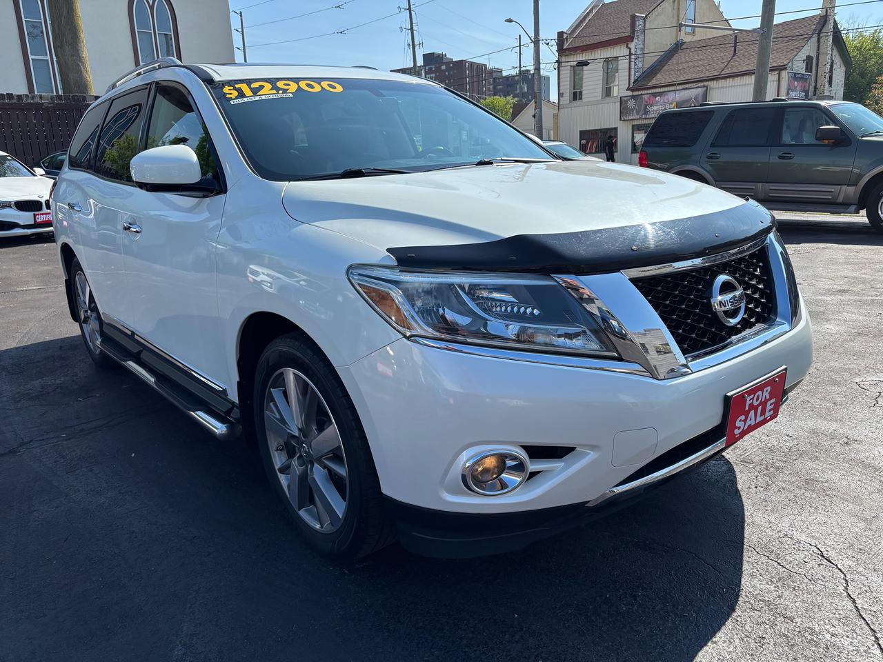 2015 Nissan Pathfinder Platinum Four Wheel Drive Photo