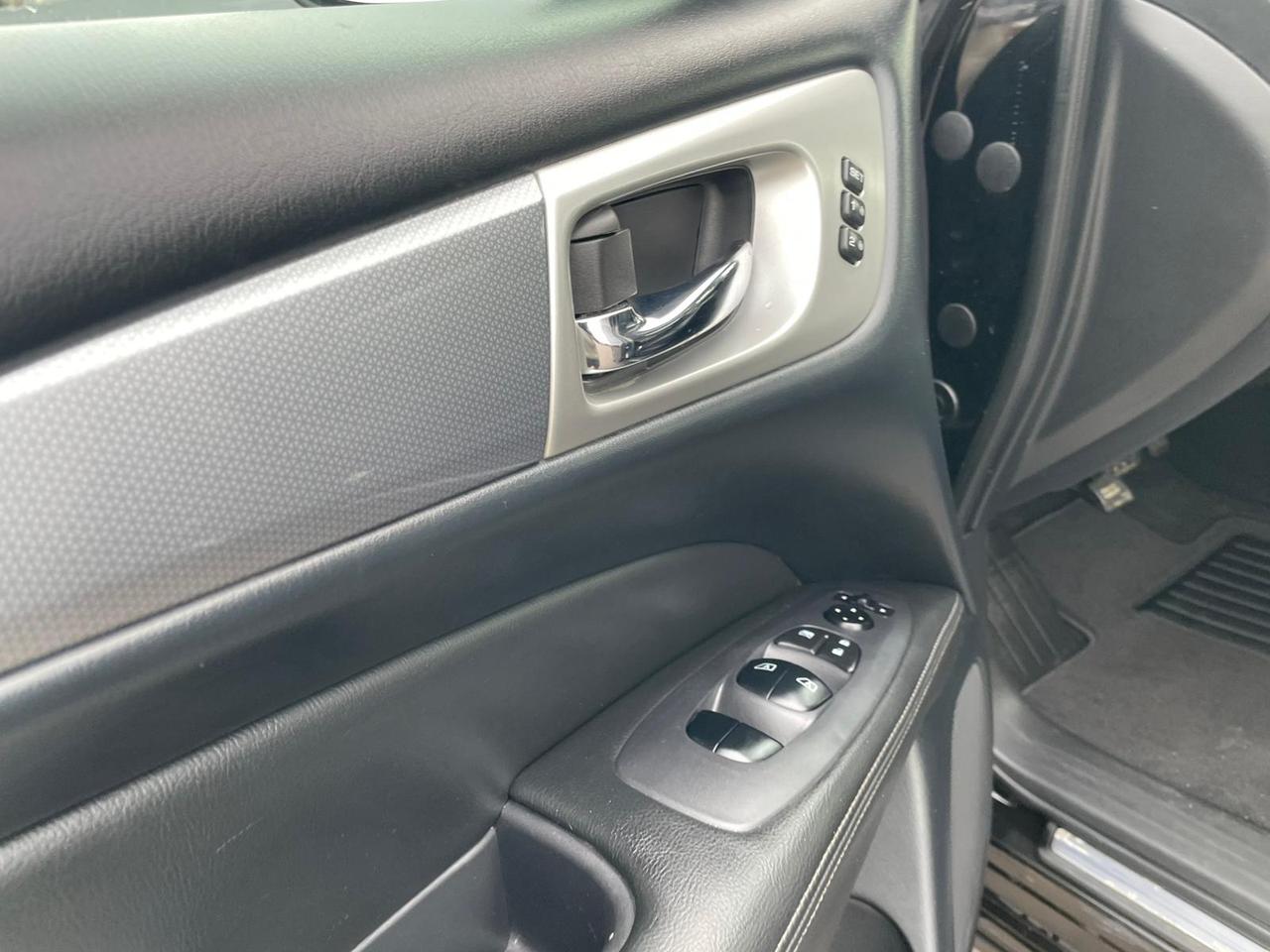 2018 Nissan Pathfinder SL Premium 360 CAMERA NAVIGATION LEATHER PANORAMIC Photo