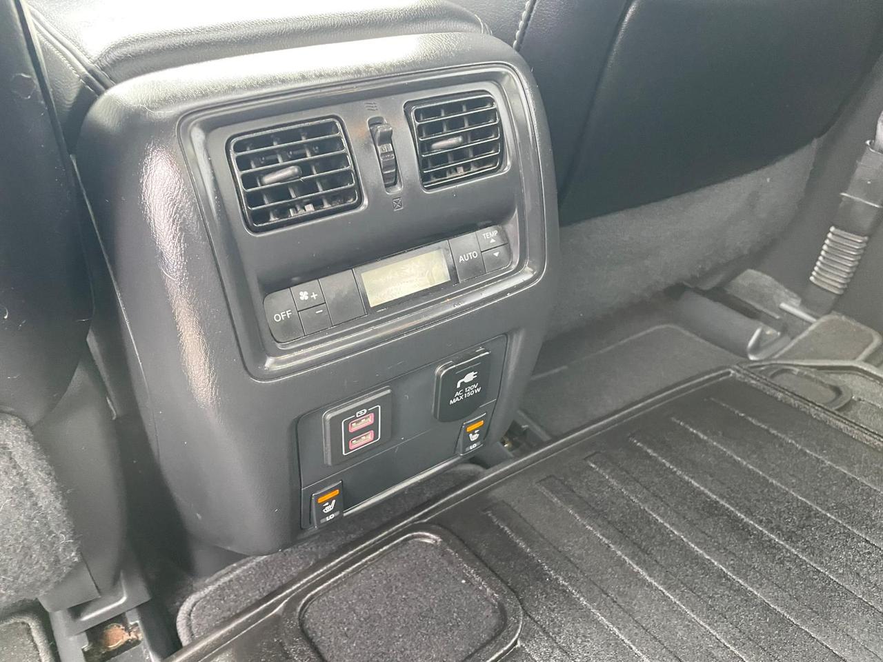 2018 Nissan Pathfinder SL Premium 360 CAMERA NAVIGATION LEATHER PANORAMIC Photo