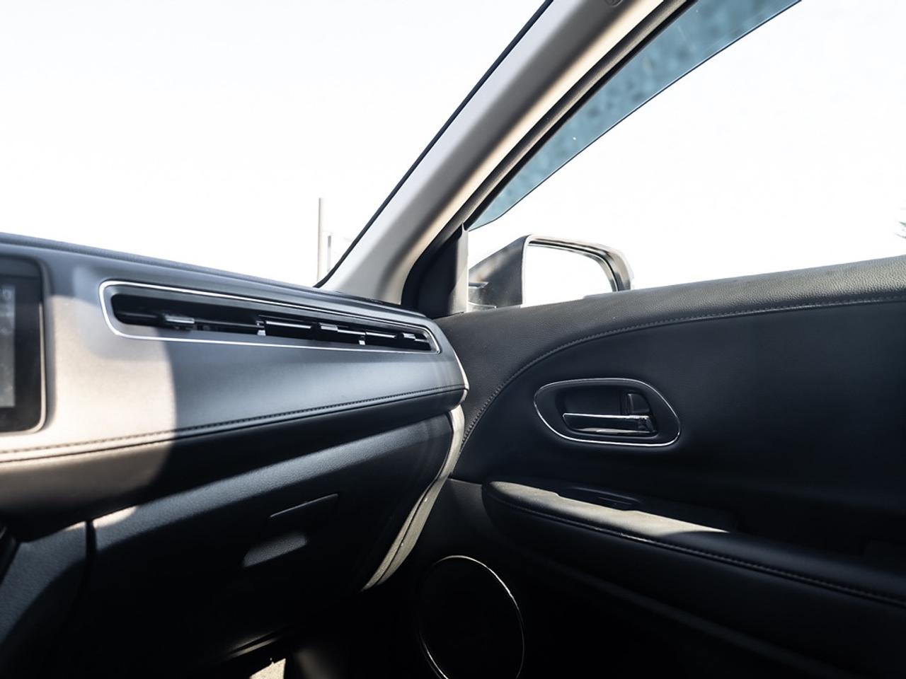 2019 Honda HR-V Touring AWD Photo36