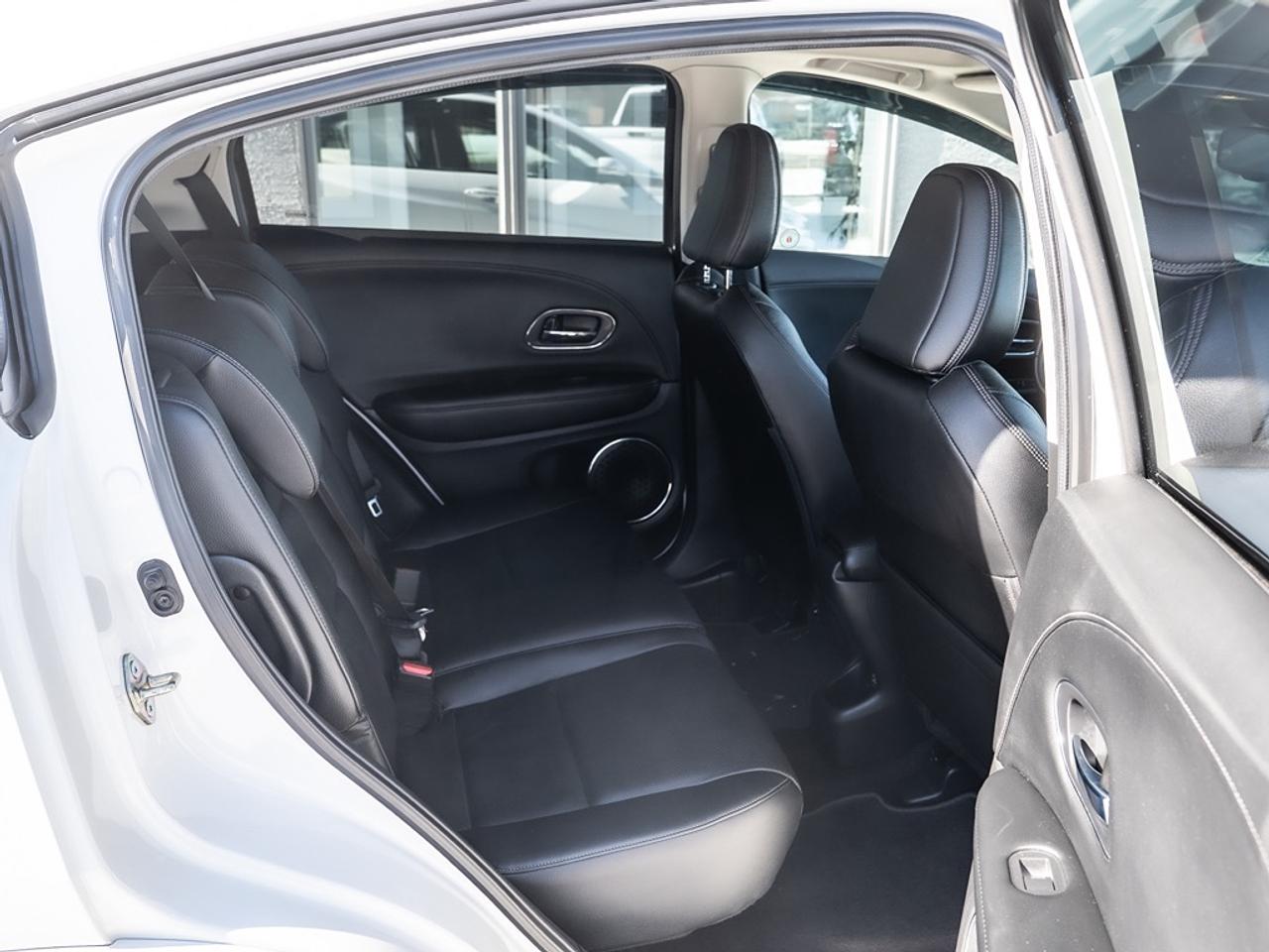 2019 Honda HR-V Touring AWD Photo19