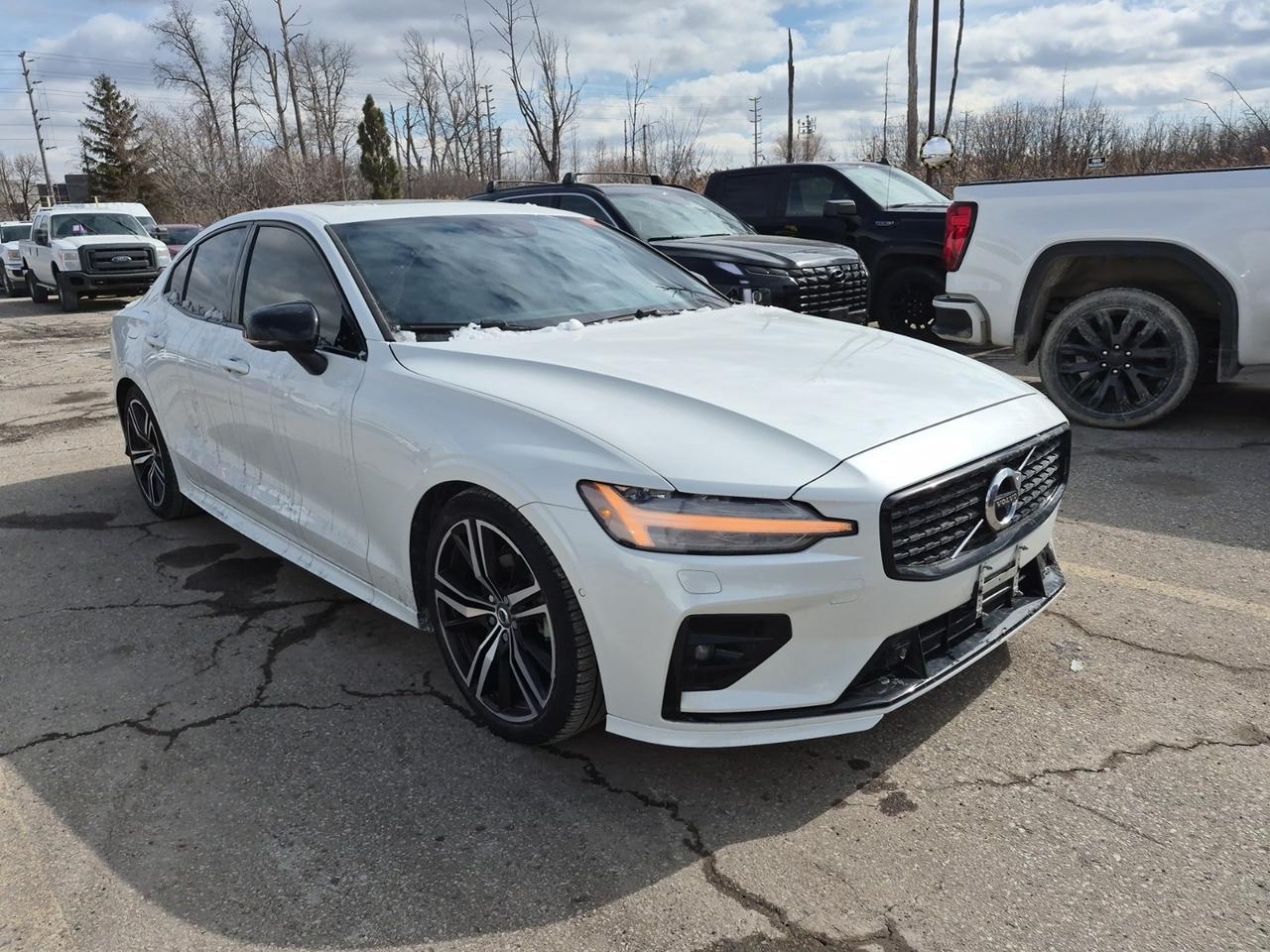 2022 Volvo S60 R-Design B5 AWD | NAVI | CAM | SUNROOF | Photo