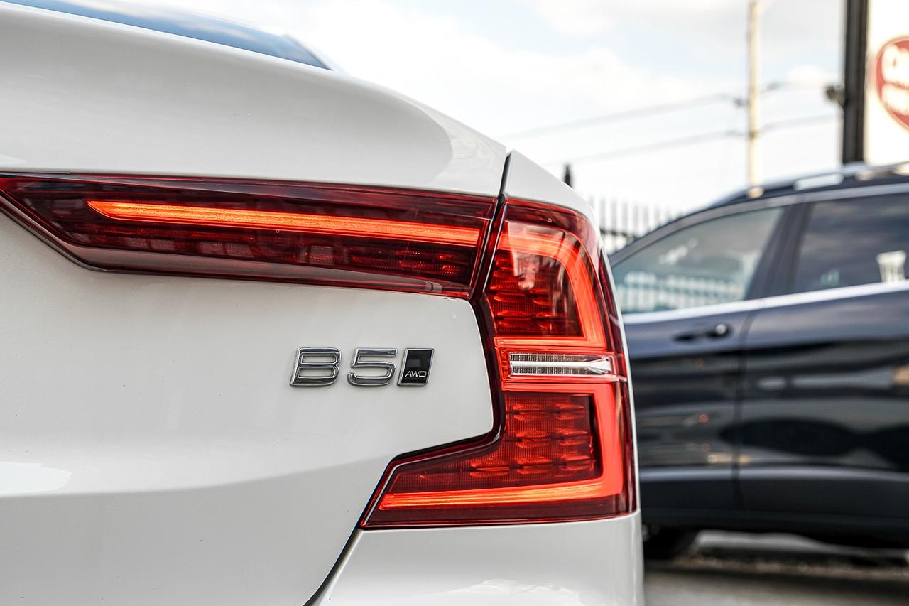 2022 Volvo S60 R-Design B5 AWD | NAVI | CAM | SUNROOF | Photo