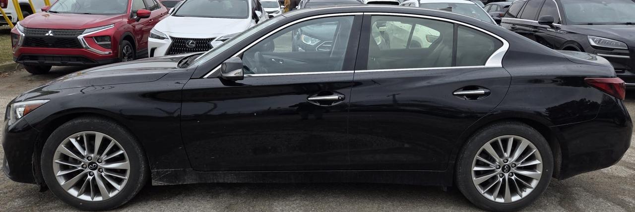 2021 Infiniti Q50 LUXE/ NO ACCIDENTS / AWD / 360CAM / ROOF /LEATHER Photo