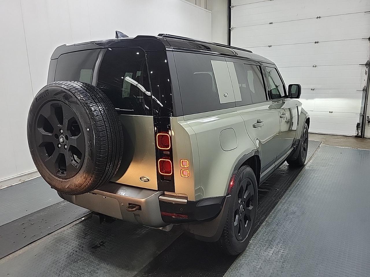 2023 Land Rover Defender X-Dynamic SE 110 AWD | 7 PASS | PANO | COOLED SEAT Photo1
