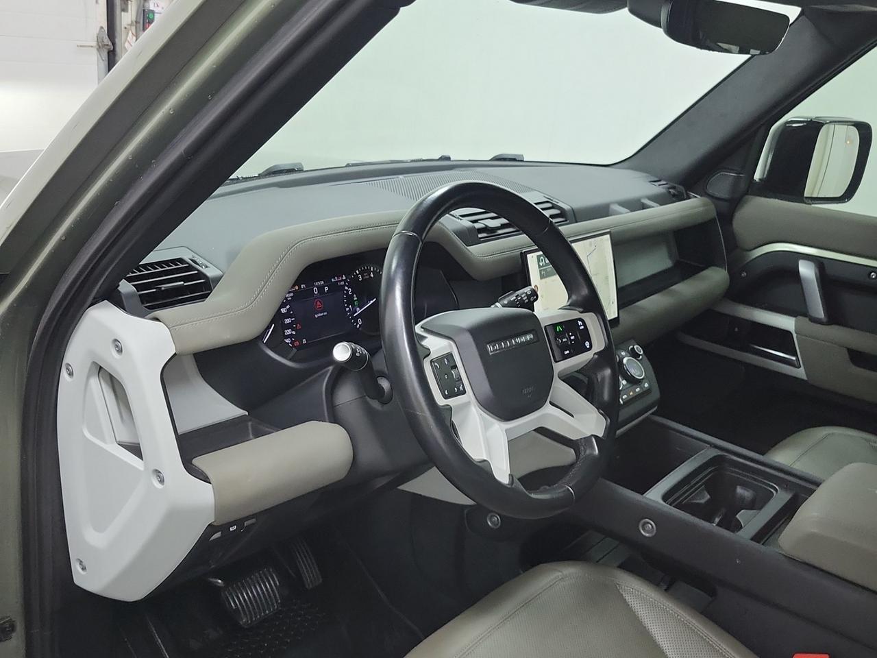2023 Land Rover Defender X-Dynamic SE 110 AWD | 7 PASS | PANO | COOLED SEAT Photo
