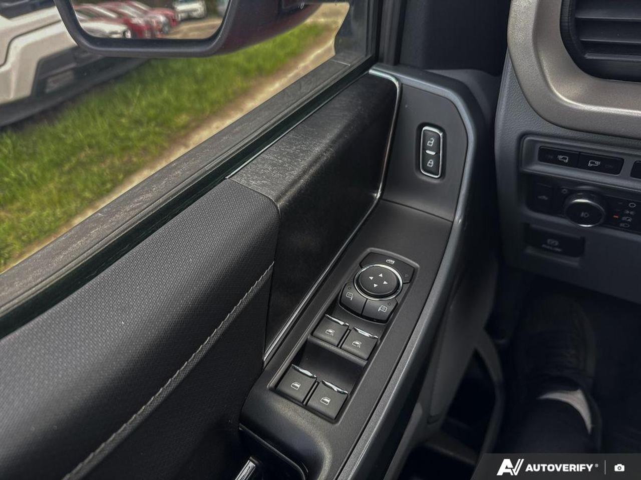 2022 Ford F-150 XLT / XTR / 4WD / CREW CAB / NAV / 3.5 ECO Photo
