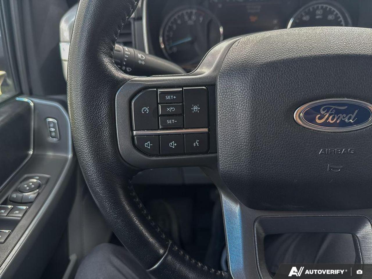 2022 Ford F-150 XLT / XTR / 4WD / CREW CAB / NAV / 3.5 ECO Photo