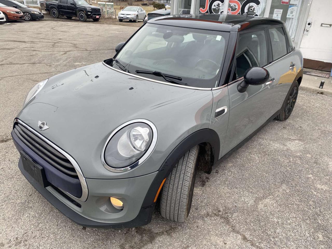 2016 MINI Cooper  Photo2