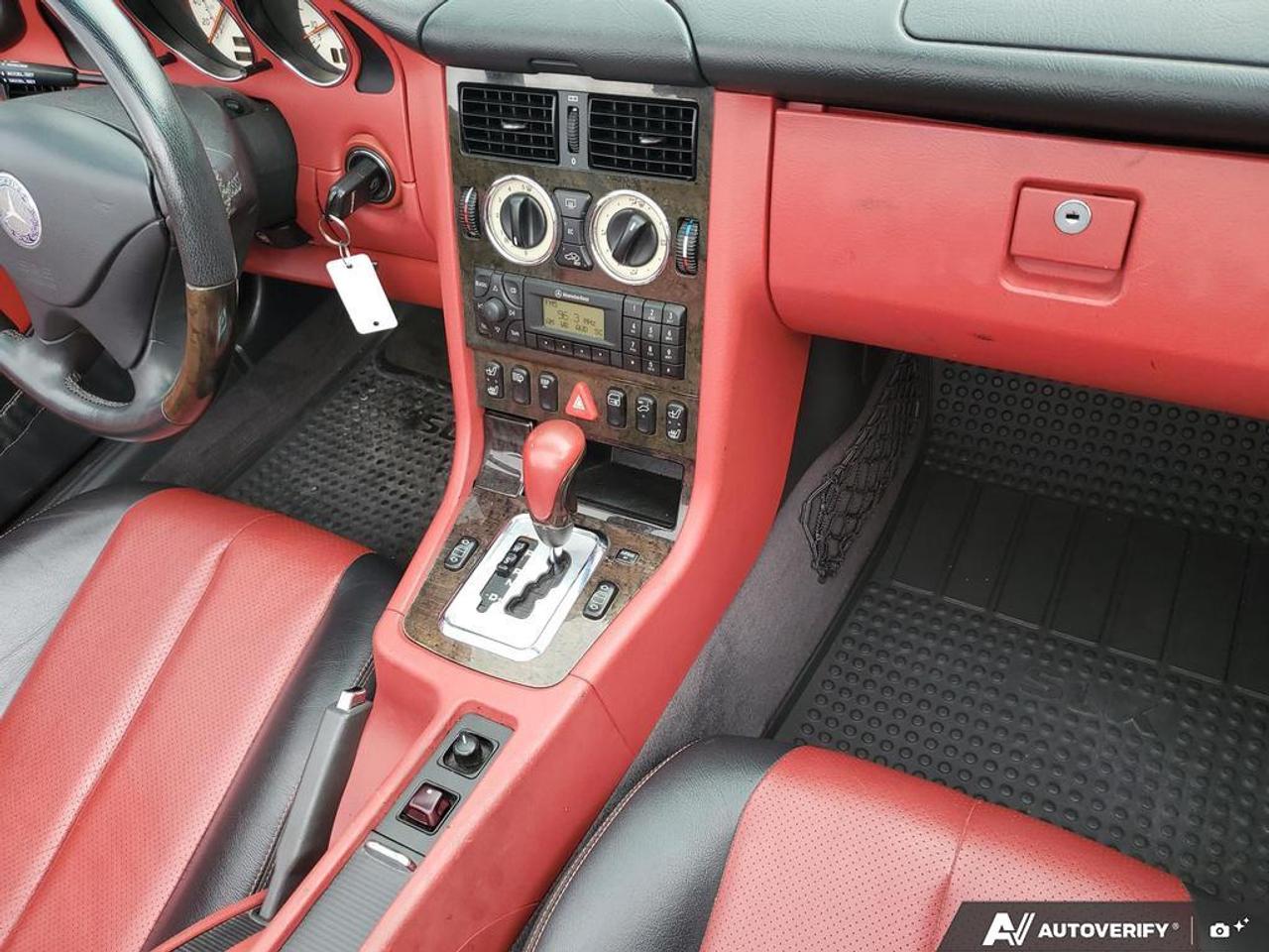 2001 Mercedes-Benz SLK 2dr Roadster 3.2L Auto Photo