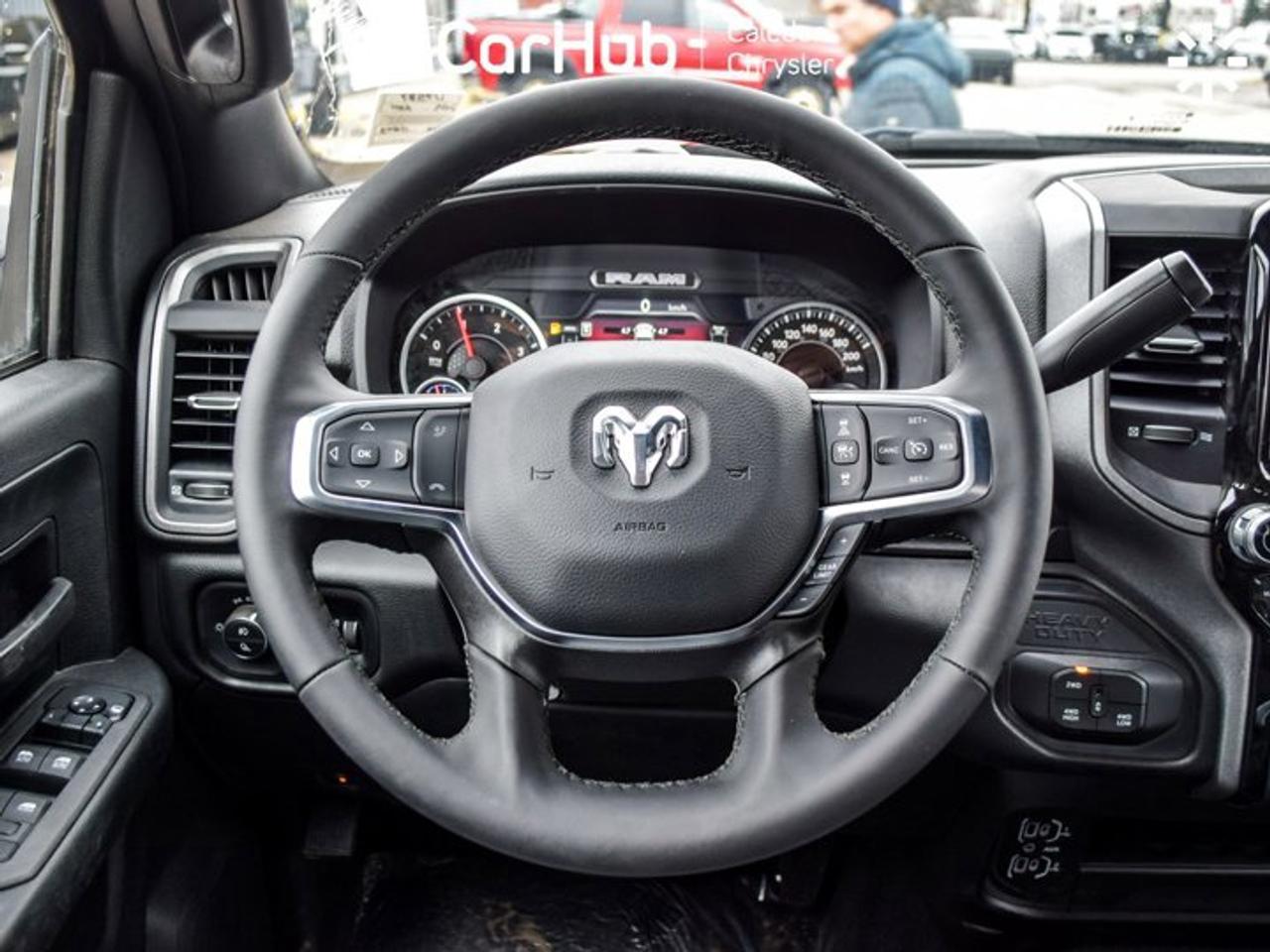 2025 RAM 2500 Tradesman 4x4 Crew Cab 6'4" Box Only 29 KM 12"Display Tradesman Level 1 Equipment Photo