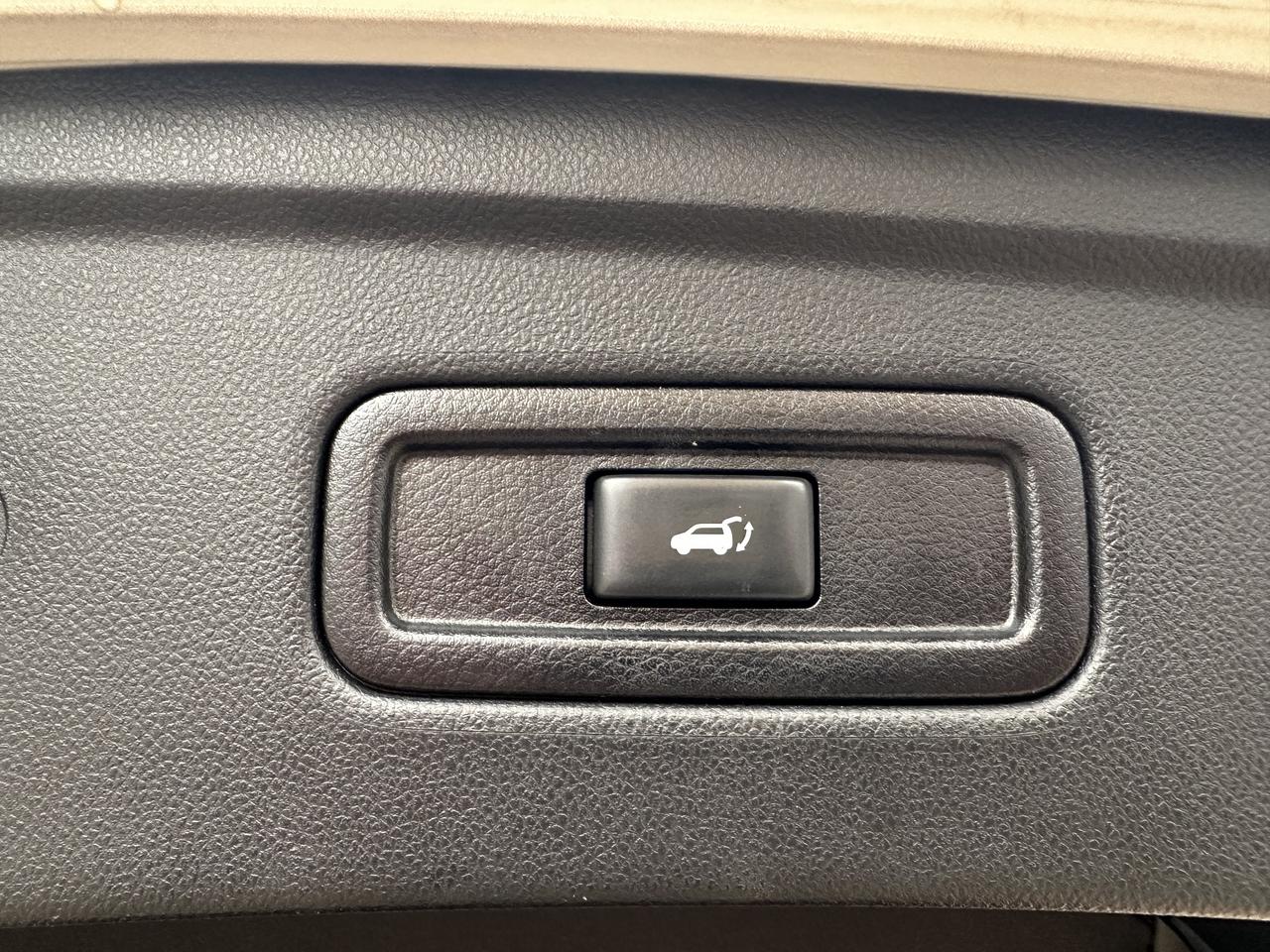 2011 Infiniti FX35 Deluxe Touring Package Photo