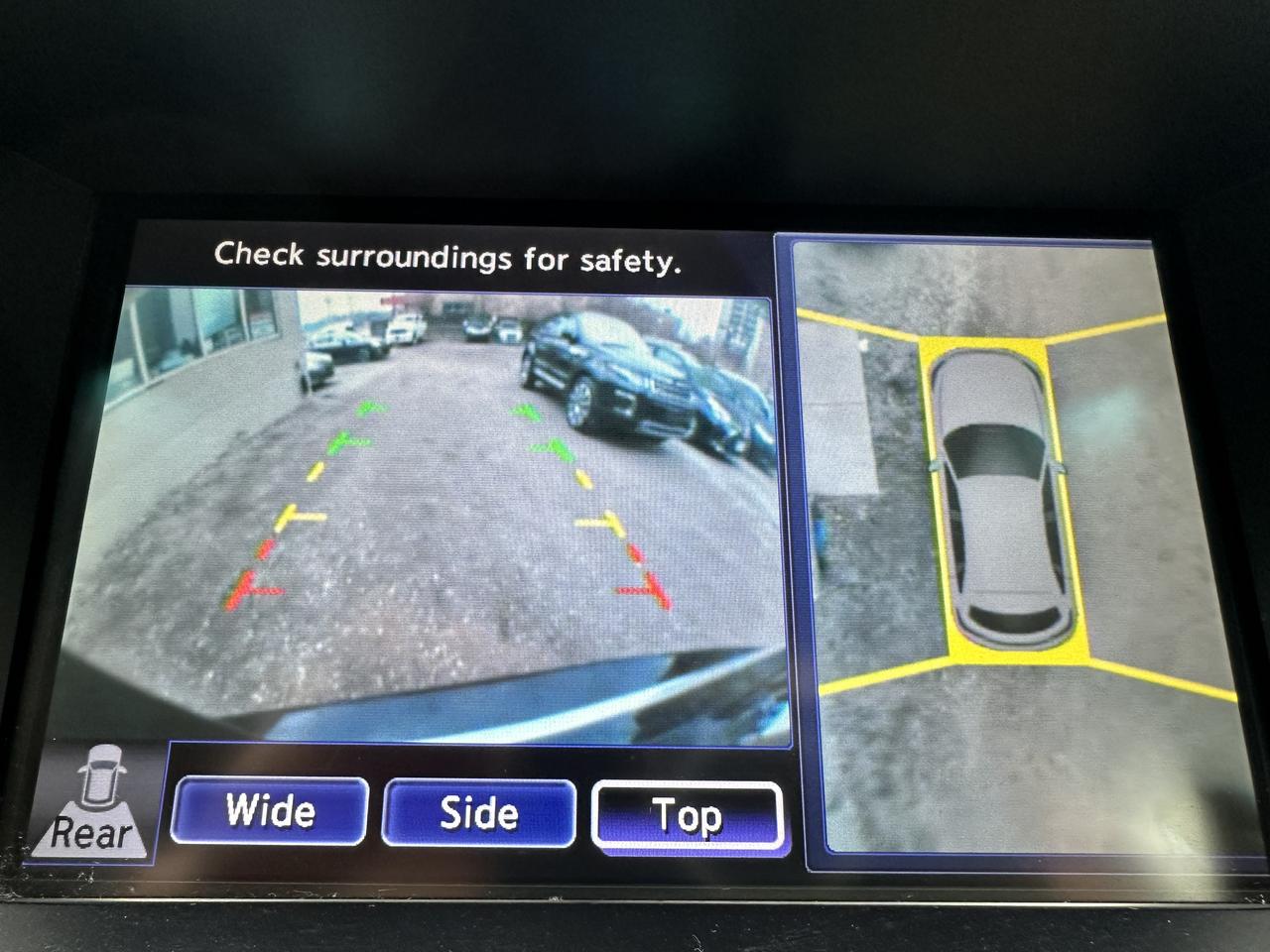 2011 Infiniti FX35 Deluxe Touring Package Photo