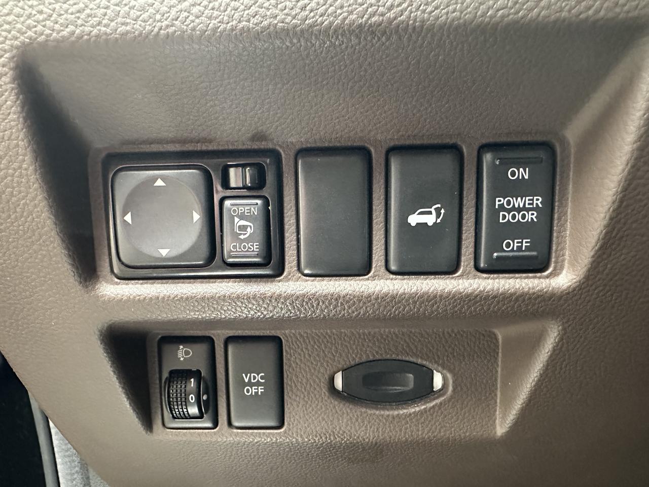 2011 Infiniti FX35 Deluxe Touring Package Photo