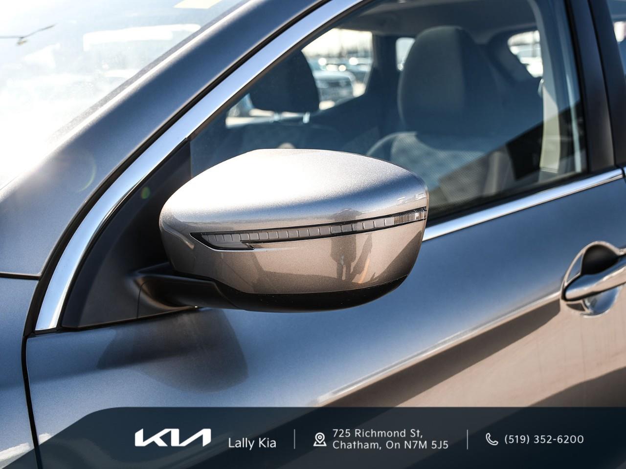 2023 Nissan Qashqai 2023 Nissan Qashqai SV AWD |  Former Daily Rental | Stock #LK00776P Photo